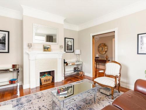 Salon - 552  - 562 2E Rue De La Pointe, Shawinigan, QC - Indoor Photo Showing Living Room With Fireplace