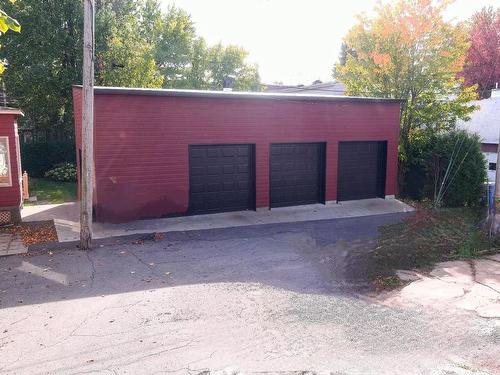 Garage - 552  - 562 2E Rue De La Pointe, Shawinigan, QC - Outdoor