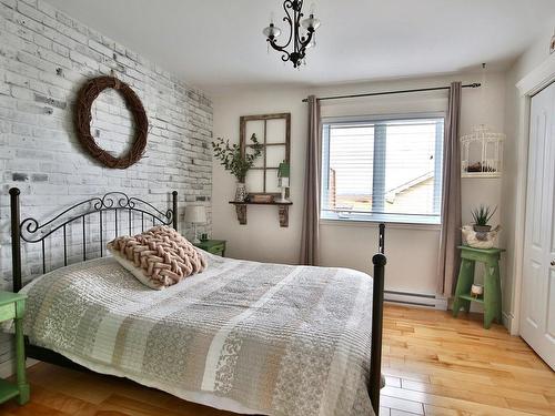 Master bedroom - 626 Rue St-Dominique, Saint-Dominique, QC - Indoor Photo Showing Bedroom