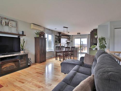 Overall view - 626 Rue St-Dominique, Saint-Dominique, QC - Indoor Photo Showing Living Room