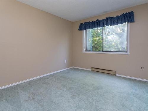 209-79 Gorge Rd West, Saanich, BC - Indoor Photo Showing Other Room