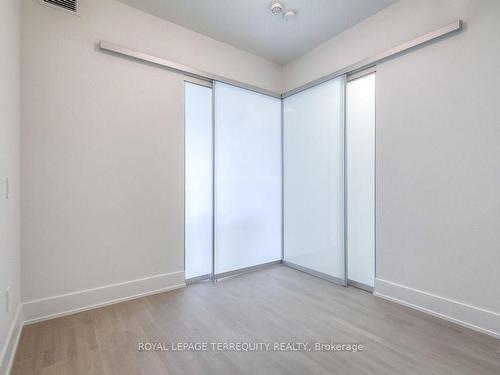 505-495 Logan Ave, Toronto, ON - Indoor Photo Showing Other Room