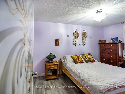 4203-50 Old Kingston Rd, Toronto, ON - Indoor Photo Showing Bedroom