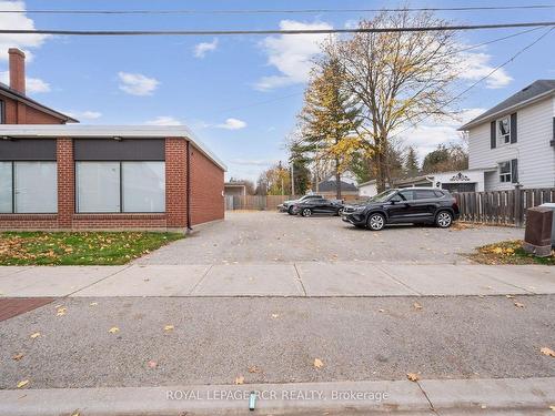 33 King St W, Caledon, ON 