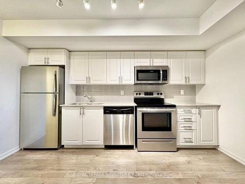 514-3091 Dufferin St, Toronto, ON - Indoor Photo Showing Kitchen With Stainless Steel Kitchen