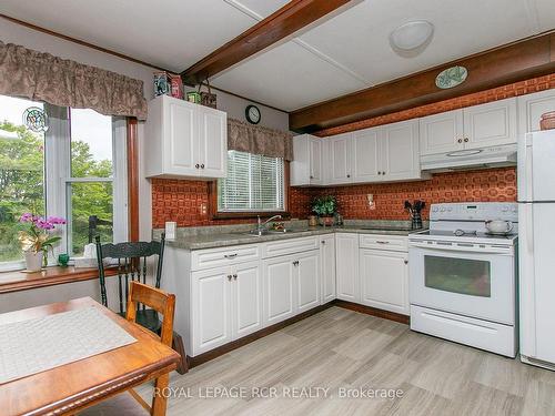 400454 Grey Road 4, Grey Highlands, ON - Indoor Photo Showing Kitchen With Double Sink