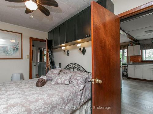 400454 Grey Road 4, Grey Highlands, ON - Indoor Photo Showing Bedroom