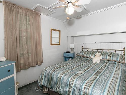 400454 Grey Road 4, Grey Highlands, ON - Indoor Photo Showing Bedroom