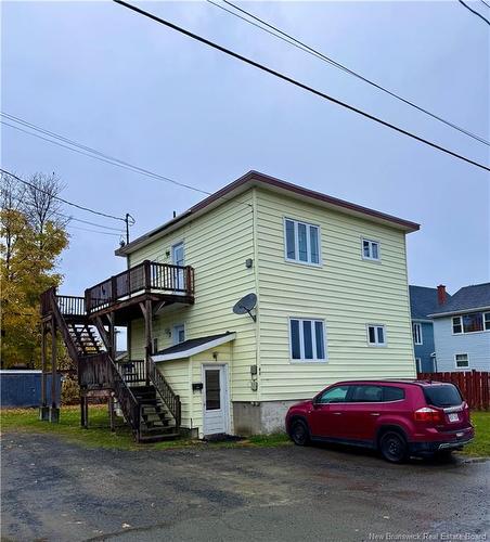 83 Victoria St, Campbellton, NB 