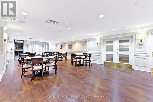 815 - 25 Kingsbridge Garden Circle, Mississauga, ON - Indoor Photo Showing Dining Room