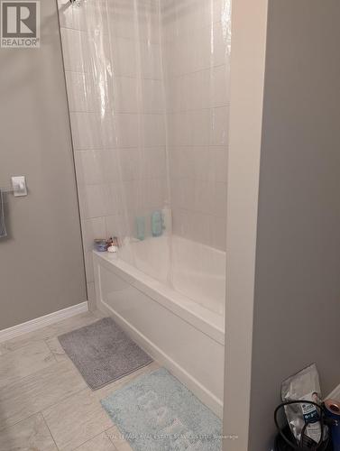 541 Rivertrail Avenue, Kitchener, ON - Indoor Photo Showing Bathroom