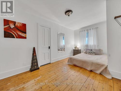 157 Cityview Drive N, Guelph, ON - Indoor Photo Showing Bedroom