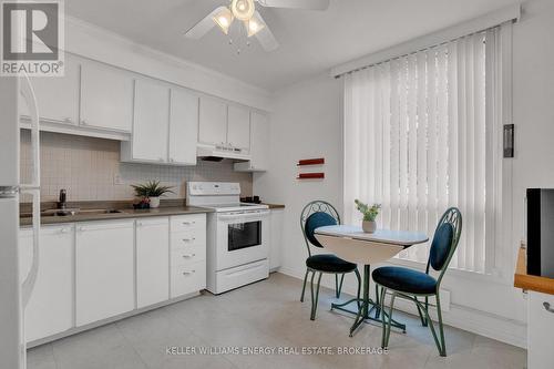 24 - 3409 St Clair Avenue E, Toronto (Clairlea-Birchmount), ON - Indoor Photo Showing Kitchen With Double Sink