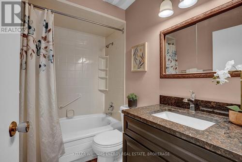 24 - 3409 St Clair Avenue E, Toronto (Clairlea-Birchmount), ON - Indoor Photo Showing Bathroom