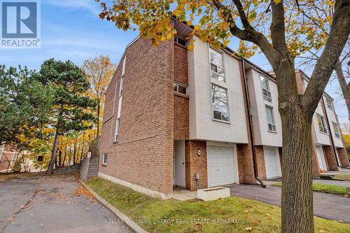 24 - 3409 St Clair Avenue E, Toronto (Clairlea-Birchmount), ON - Outdoor