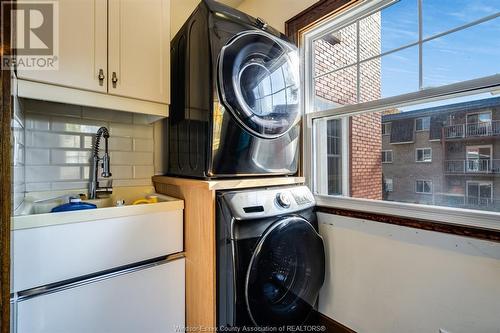 126 Division Street North, Kingsville, ON - Indoor Photo Showing Laundry Room