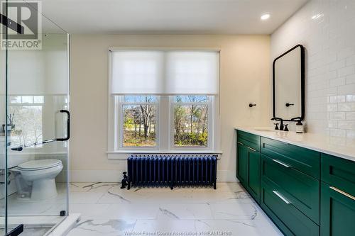 126 Division Street North, Kingsville, ON - Indoor Photo Showing Bathroom