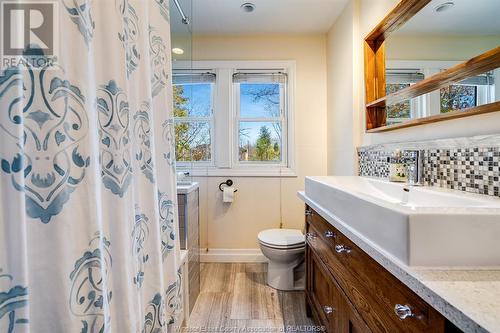 126 Division Street North, Kingsville, ON - Indoor Photo Showing Bathroom