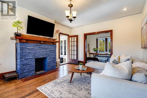 126 Division Street North, Kingsville, ON - Indoor Photo Showing Living Room With Fireplace