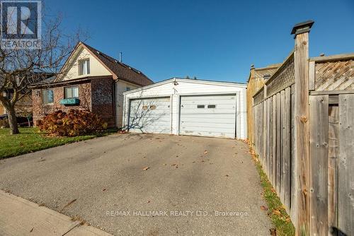 126 Burk Street, Oshawa, ON - Outdoor