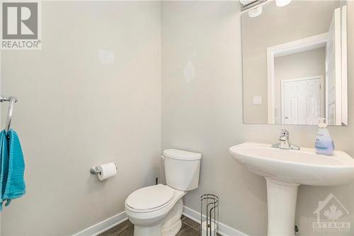 603 Capuchon Way, Ottawa, ON - Indoor Photo Showing Bathroom