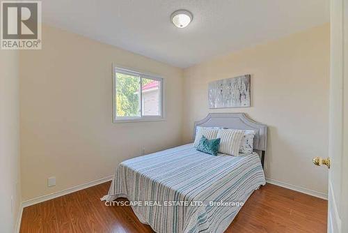 209 Queen Mary Drive, Brampton, ON - Indoor Photo Showing Bedroom