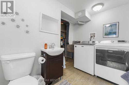 239 Hansen Road, Brampton, ON - Indoor Photo Showing Laundry Room