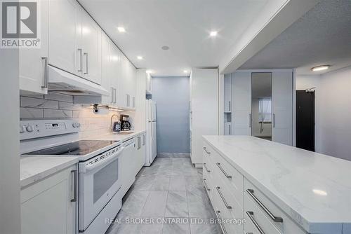 101 - 1660 Bloor Street, Mississauga, ON - Indoor Photo Showing Kitchen