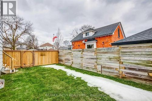 Upper - 14 Fitzgerald Street, St. Catharines, ON - Outdoor