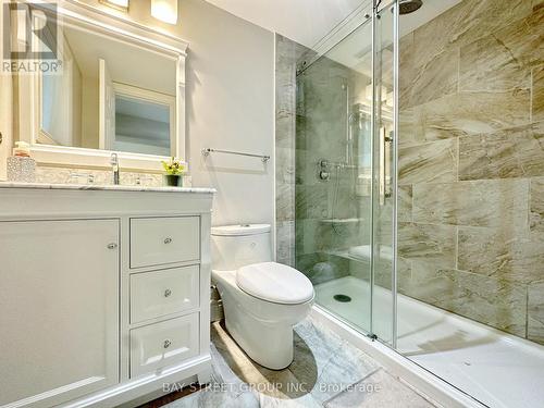 5173 Rice Lake Drive N, Hamilton Township, ON - Indoor Photo Showing Bathroom