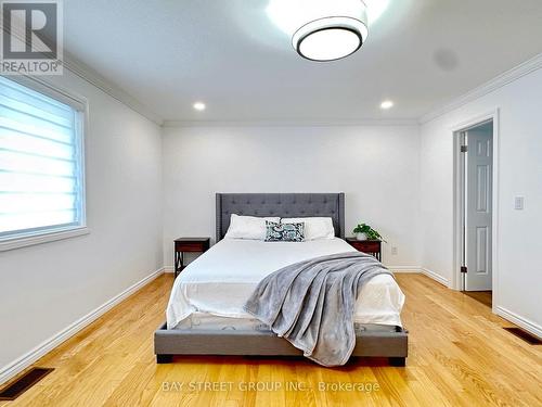 5173 Rice Lake Drive N, Hamilton Township, ON - Indoor Photo Showing Bedroom