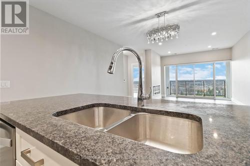 706 - 1880 Gordon Street, Guelph, ON - Indoor Photo Showing Kitchen With Double Sink