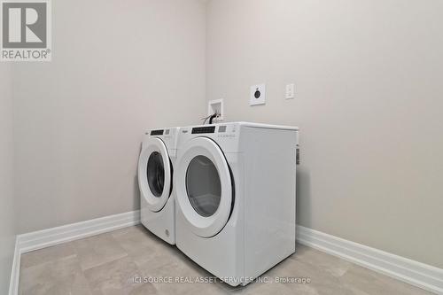 706 - 1880 Gordon Street, Guelph, ON - Indoor Photo Showing Laundry Room