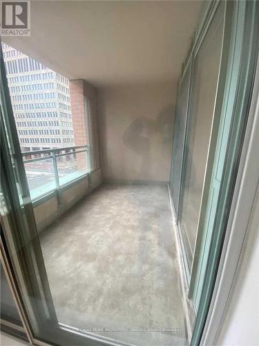 507 - 887 Bay Street, Toronto, ON - Indoor Photo Showing Other Room