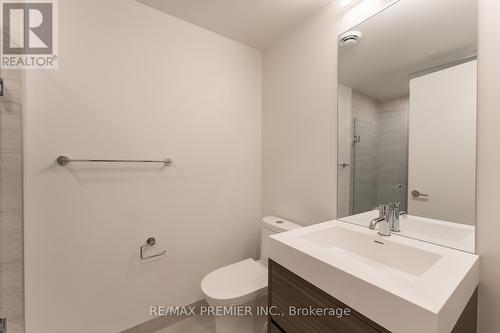 212 - 9 Tecumseth Street, Toronto, ON - Indoor Photo Showing Bathroom