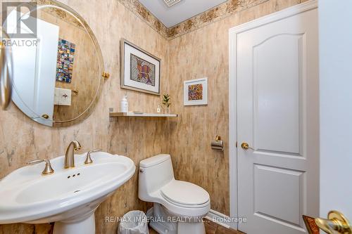 146 Trelawn Avenue, Oakville, ON - Indoor Photo Showing Bathroom