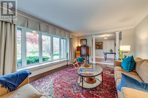 146 Trelawn Avenue, Oakville, ON - Indoor Photo Showing Living Room