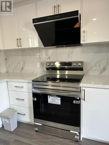 2 - 2848 Ravenshoe Road, Georgina, ON - Indoor Photo Showing Kitchen