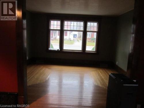 358 Lambton St W, Durham, ON - Indoor Photo Showing Other Room