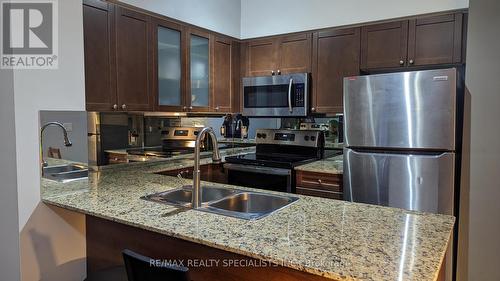 2614 - 761 Bay Street, Toronto, ON - Indoor Photo Showing Kitchen With Double Sink With Upgraded Kitchen