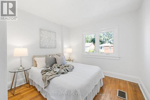 100 Runnymede Road, Toronto, ON - Indoor Photo Showing Bedroom