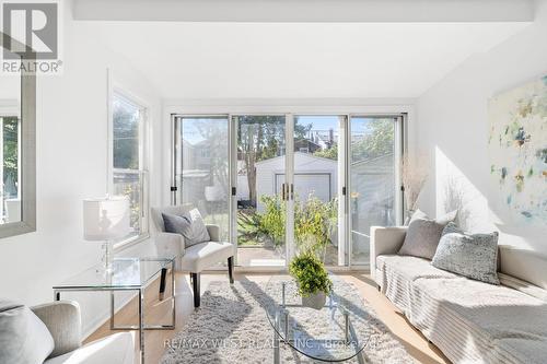 100 Runnymede Road, Toronto, ON - Indoor Photo Showing Living Room