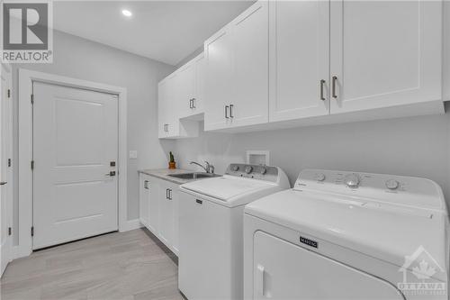 1077 Shearer Drive, Brockville, ON - Indoor Photo Showing Laundry Room