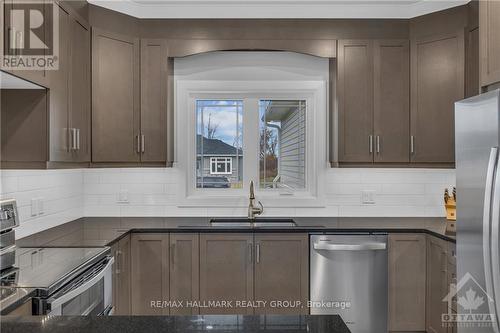 1077 Shearer Drive, Brockville (810 - Brockville), ON - Indoor Photo Showing Kitchen With Double Sink