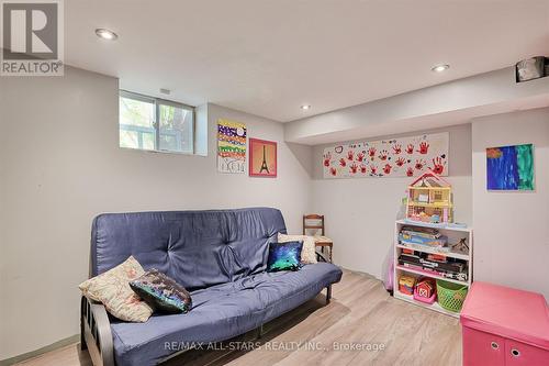 195 Phyllis Avenue, Toronto, ON - Indoor