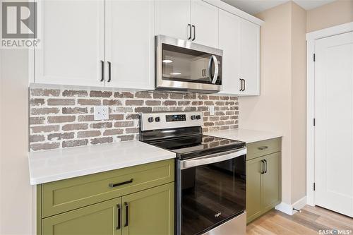 4797 Ferndale Crescent, Regina, SK - Indoor Photo Showing Kitchen With Upgraded Kitchen