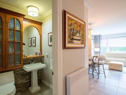 Powder room - 