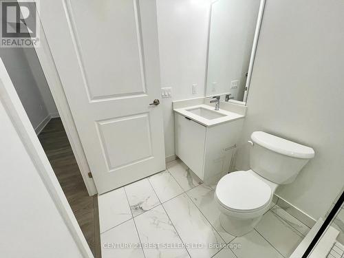 1906 - 202 Burnhamthorpe Road E, Mississauga, ON - Indoor Photo Showing Bathroom