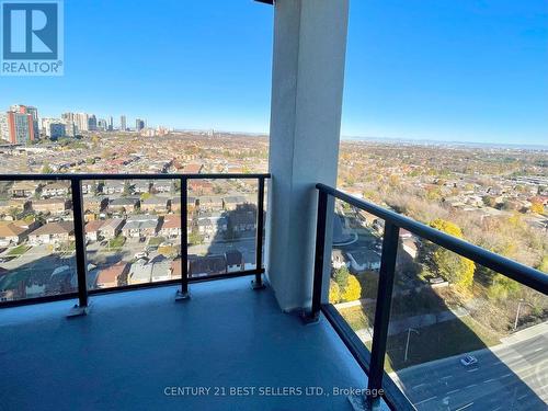 1906 - 202 Burnhamthorpe Road E, Mississauga, ON - Outdoor With Balcony With View