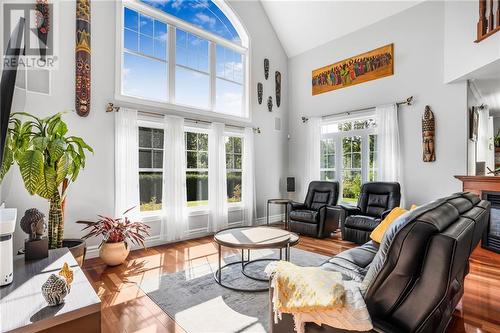 701 Fox Run Road, Hawkesbury, ON - Indoor Photo Showing Living Room